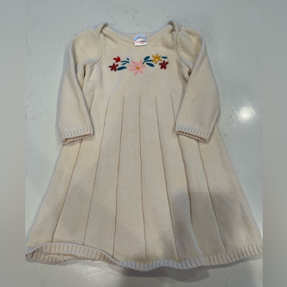 Hanna Andersson 3T Sweater Ivory dress with embroidered flowers